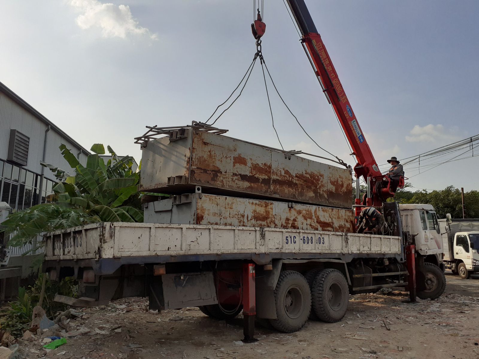 cho thuê xe cẩu hàng giá rẻ