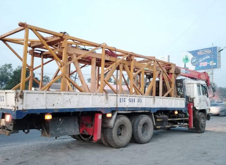 Vận chuyển hàng hoá bằng xe cẩu ở Tiền Giang