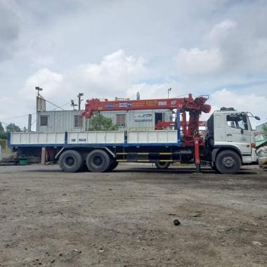 Dịch Vụ Xe Cẩu H&agrave;ng Tại TPHCM