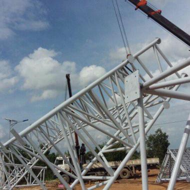 Dịch Vụ Xe Cẩu TP.HCM Cung Cấp Dịch Vụ G&igrave; ? 
