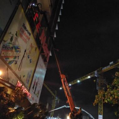 Quang Tiến Cung Cấp Dịch Vụ Xe Cẩu H&agrave;ng