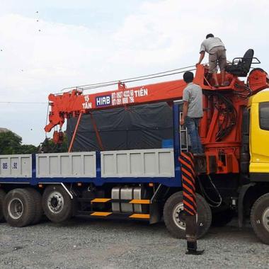 Xe Cẩu Thủ Đức Gi&aacute; Rẻ - Quang Tiến