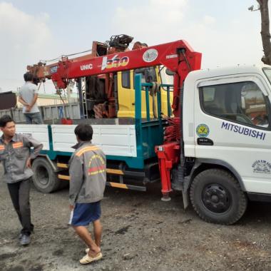 Cho Thu&ecirc; Xe Cẩu Th&ugrave;ng Tại TPHCM
