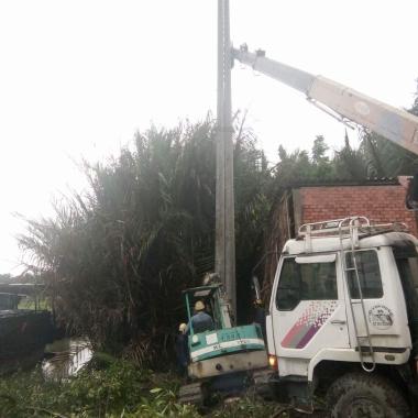 Xe Cẩu Thủ Đức Của Vận Tải Quang Tiến -  Nhanh Ch&oacute;ng  - Chuy&ecirc;n Nghiệp 
