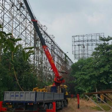 Vận Chuyển H&agrave;ng H&oacute;a Xe Cẩu