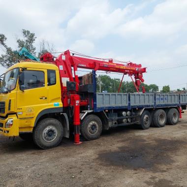 Xe Cẩu H&agrave;ng Quận 5