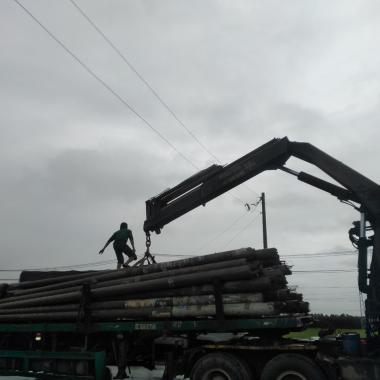 Dịch Vụ Thu&ecirc; Xe Cần Cẩu Cẩu H&agrave;ng | Vận Tải Quang Tiến