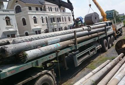 hình ảnh C&ocirc;ng Ty Vận Tải Quang Tiến - Đơn Vị Cho Thu&ecirc; Xe Cẩu 15 Tấn  