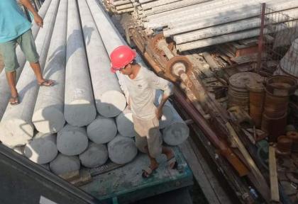 hình ảnh C&ocirc;ng Ty Vận Tải Quang Tiến Đơn Vị Cho Thu&ecirc; Xe Cẩu 90 Tấn Tại TPHCM